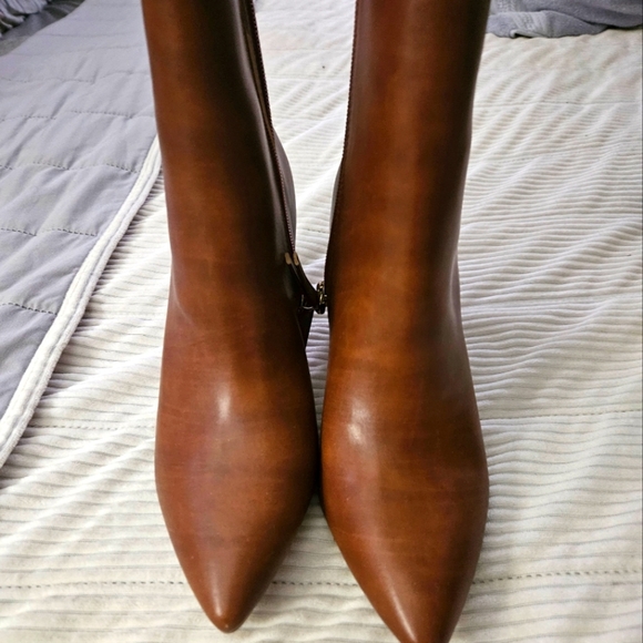 Madden Girl Brown Women's Heeled Boots. Size 10 NWOT - Picture 1 of 8